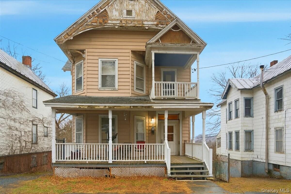 Homes for sale in Catskill, NY | 37 Summit Ave, Catskill, NY 12414 | MLS# 949021