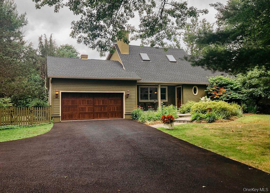 Homes for sale in New Paltz, NY | 1 Rapp Hill Rd, New Paltz, NY 12561 | MLS# 952333