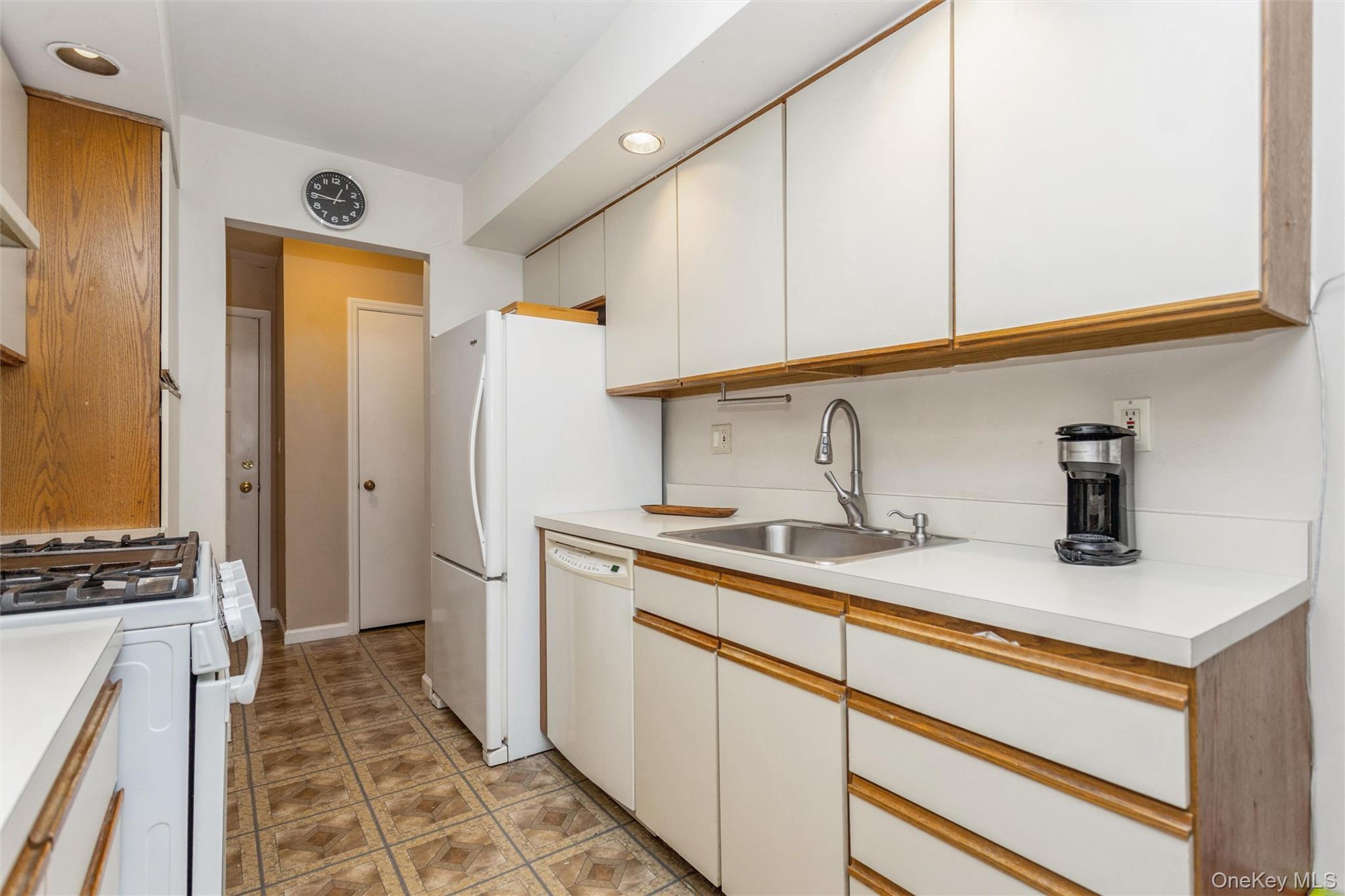 Homes for sale in Mount Kisco, NY | 72 Foxwood Cir, Mount Kisco, NY 10549 | MLS# 953536