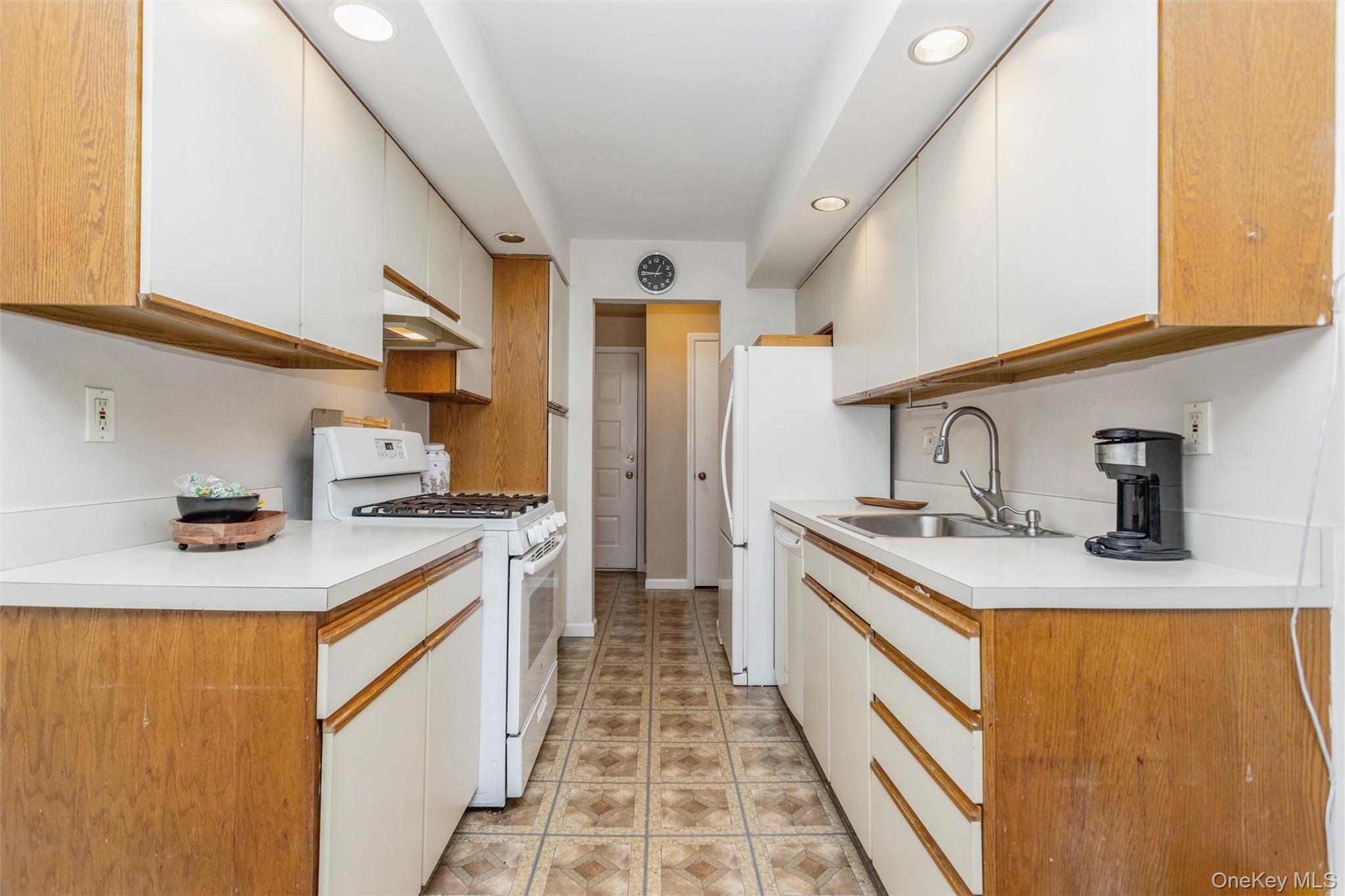 Homes for sale in Mount Kisco, NY | 72 Foxwood Cir, Mount Kisco, NY 10549 | MLS# 953536