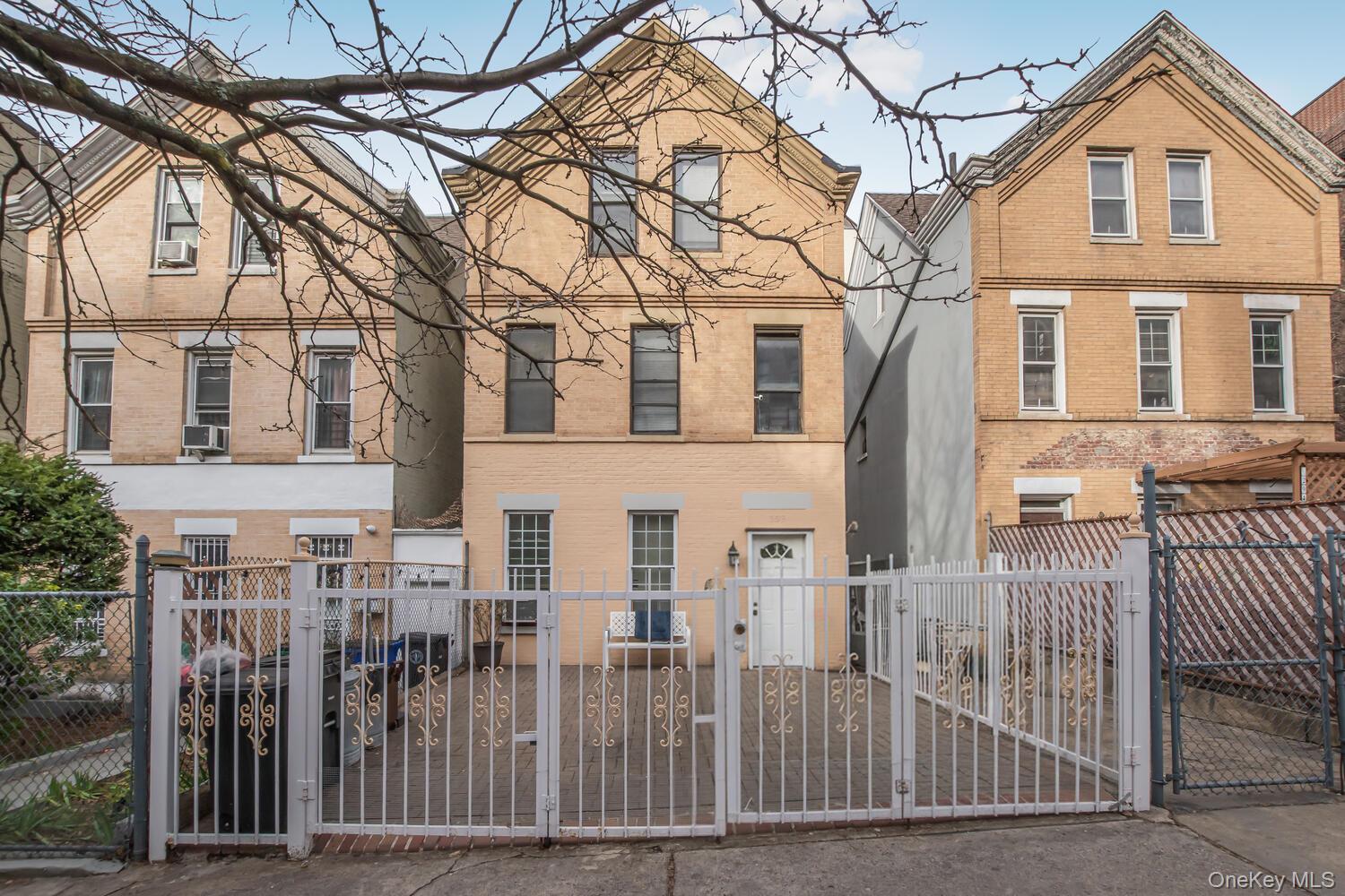 Homes for sale in New York, NY | 292 Wadsworth Ave, New York, NY 10040 | MLS# 953641