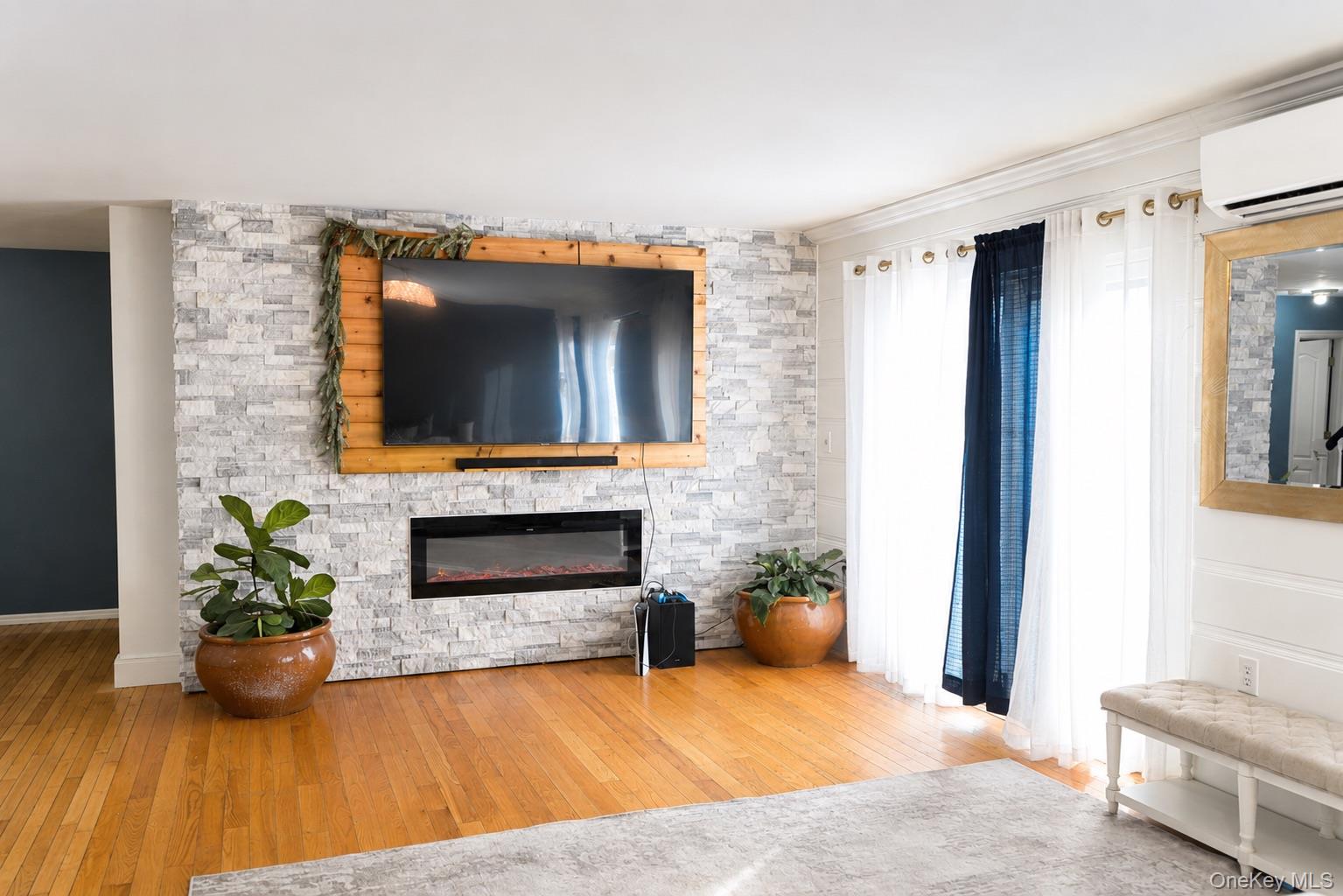 3rd image of 4 Manor Hills Dr, Brookhaven, NY 11949 | MLS# 954411