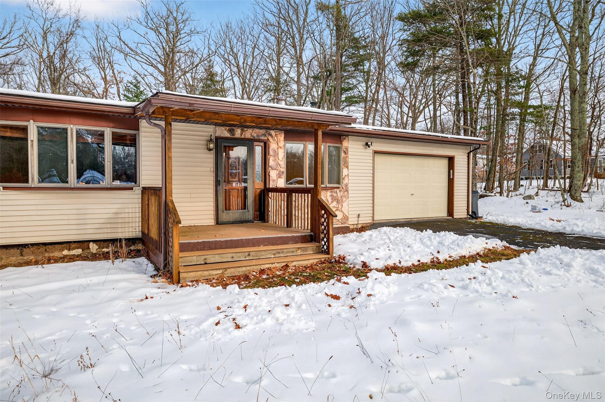 Homes for sale in Shawangunk, NY | 1073 Indian Springs Rd, Shawangunk, NY 12566 | MLS# 954426