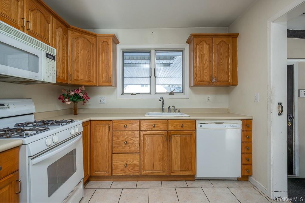 Homes for sale in Orangetown, NY | 109 Gatto Ln, Orangetown, NY 10965 | MLS# 954455