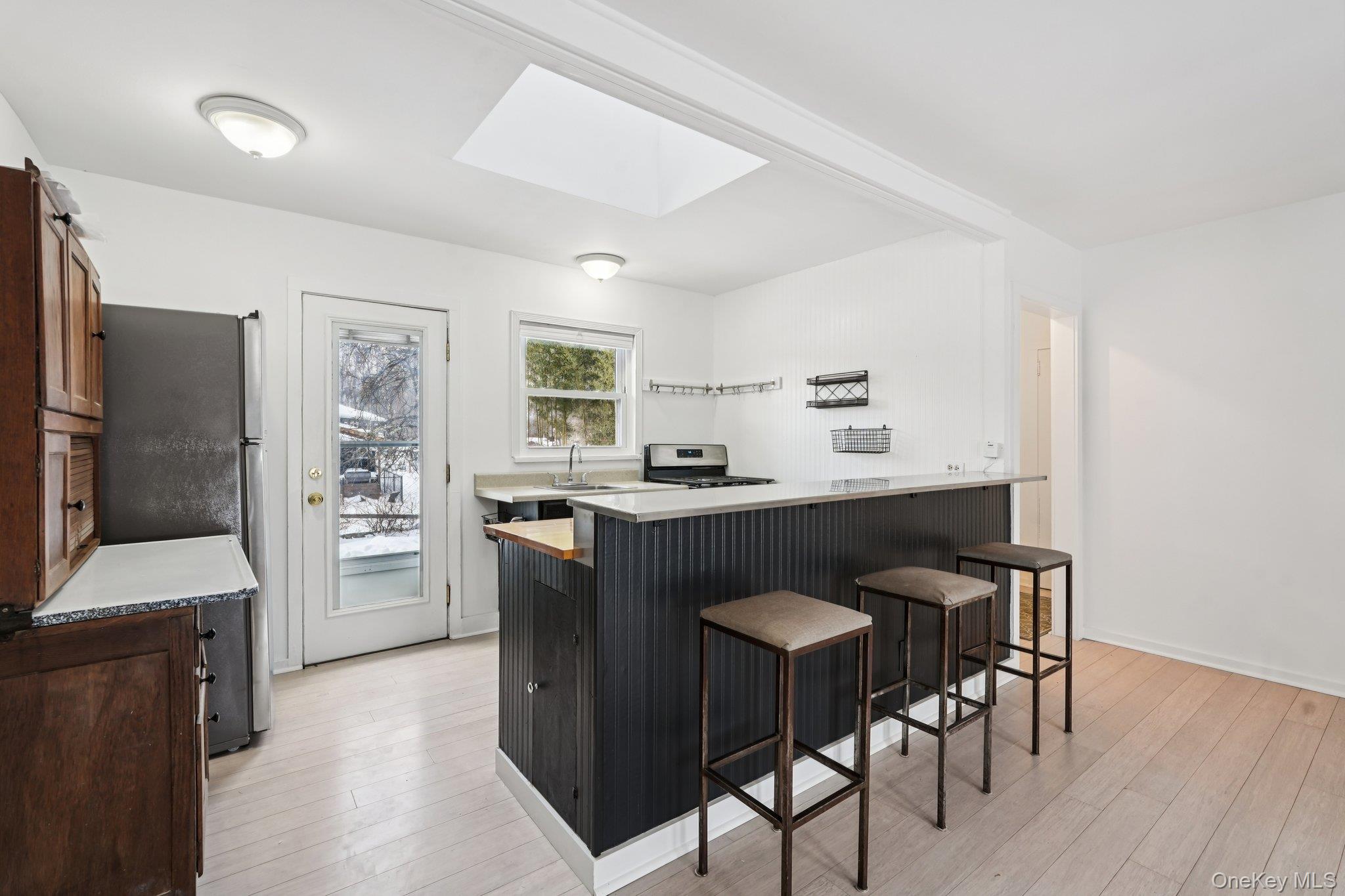 Homes for sale in Stony Point, NY | 4 Fairview Dr, Stony Point, NY 10986 | MLS# 954833