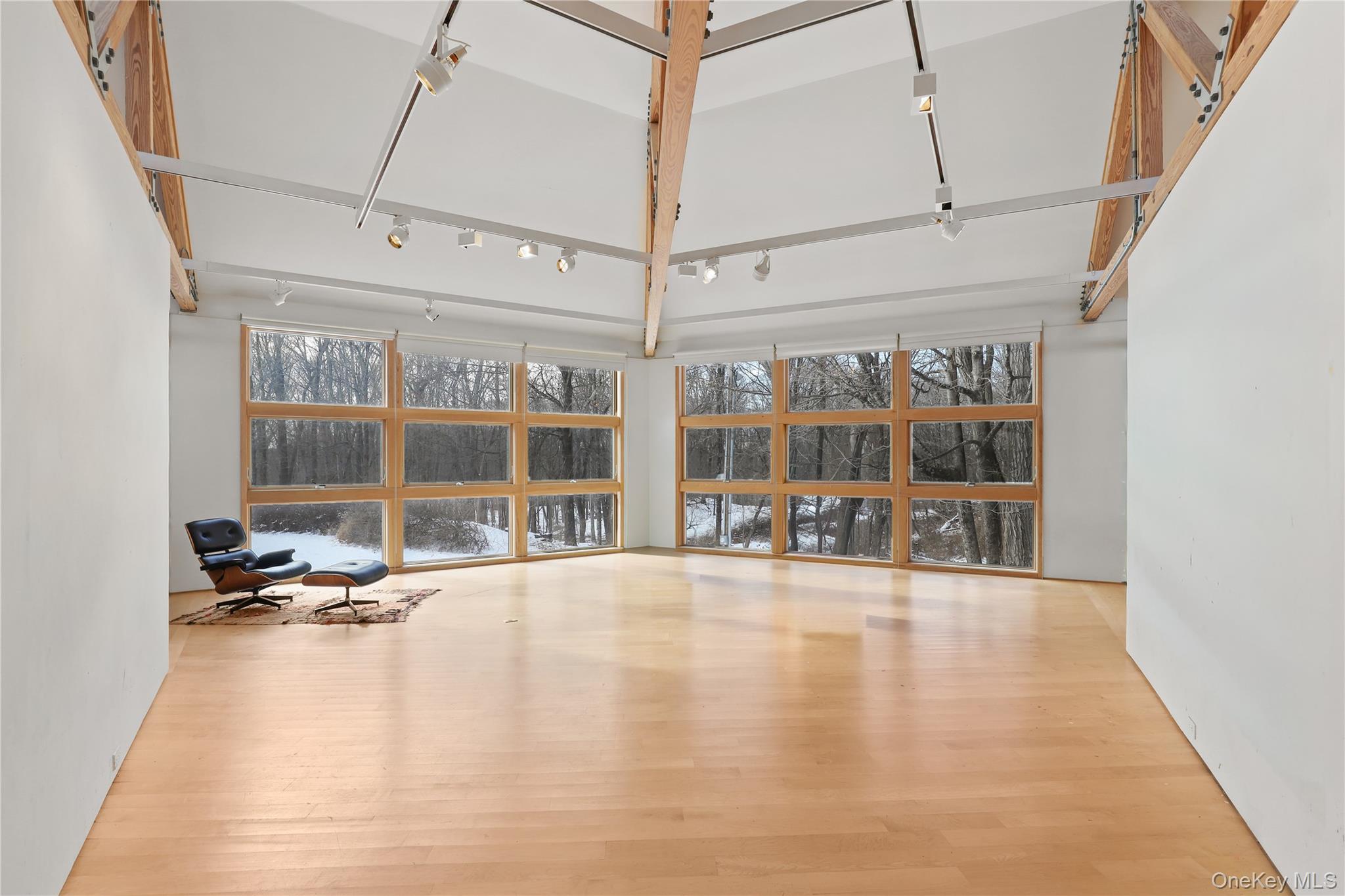 Homes for sale in Pound Ridge, NY | 64 Pound Ridge Rd, Pound Ridge, NY 10576 | MLS# 955367