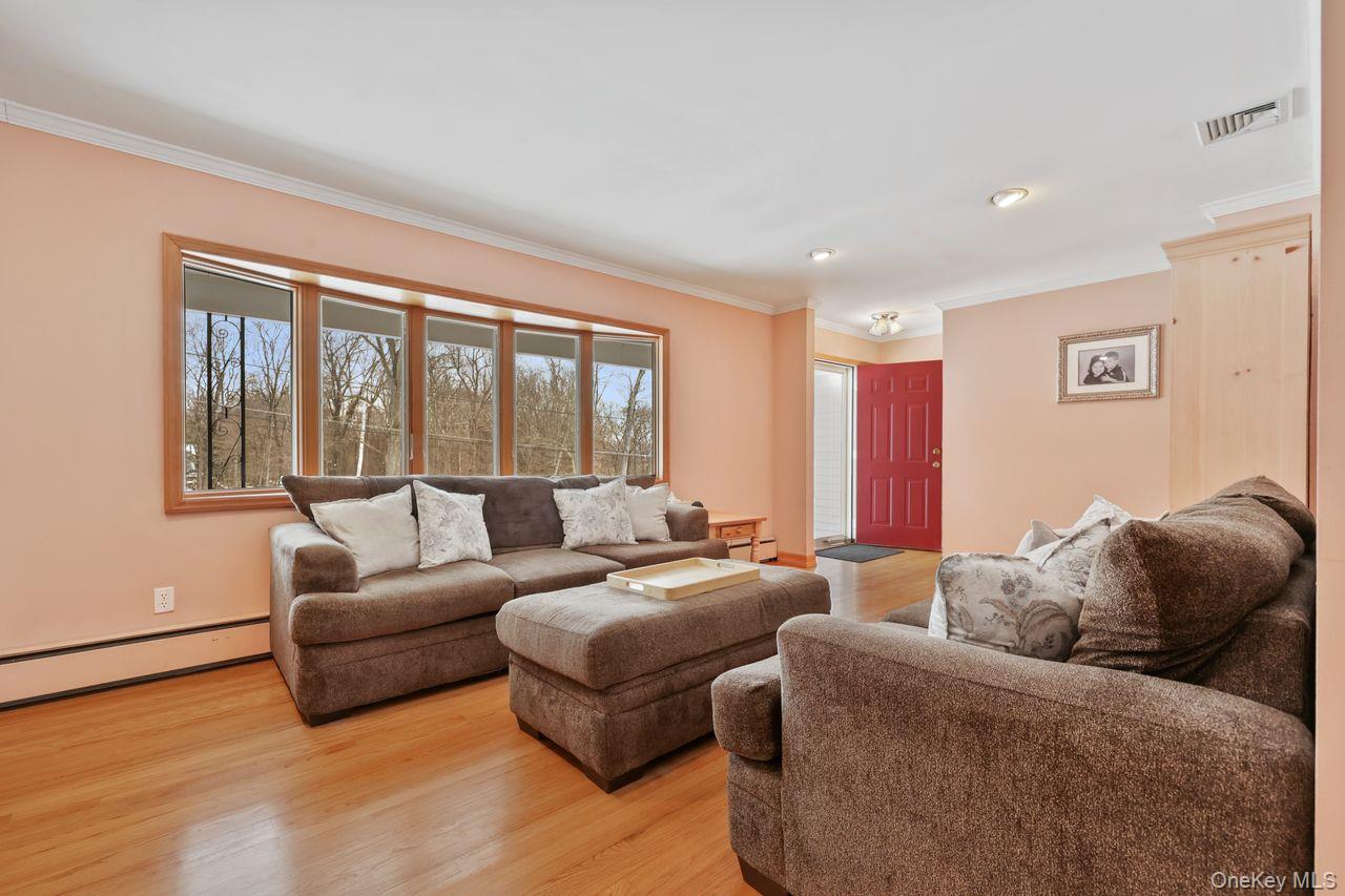 Homes for sale in Southeast, NY | 13 Birch Dr, Southeast, NY 10509 | MLS# 955628