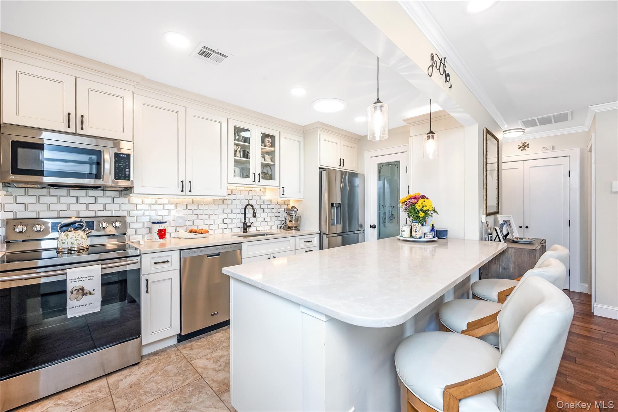 Homes for sale in Smithtown, NY | 203 Cabot Ct S, Smithtown, NY 11780 | MLS# 955663