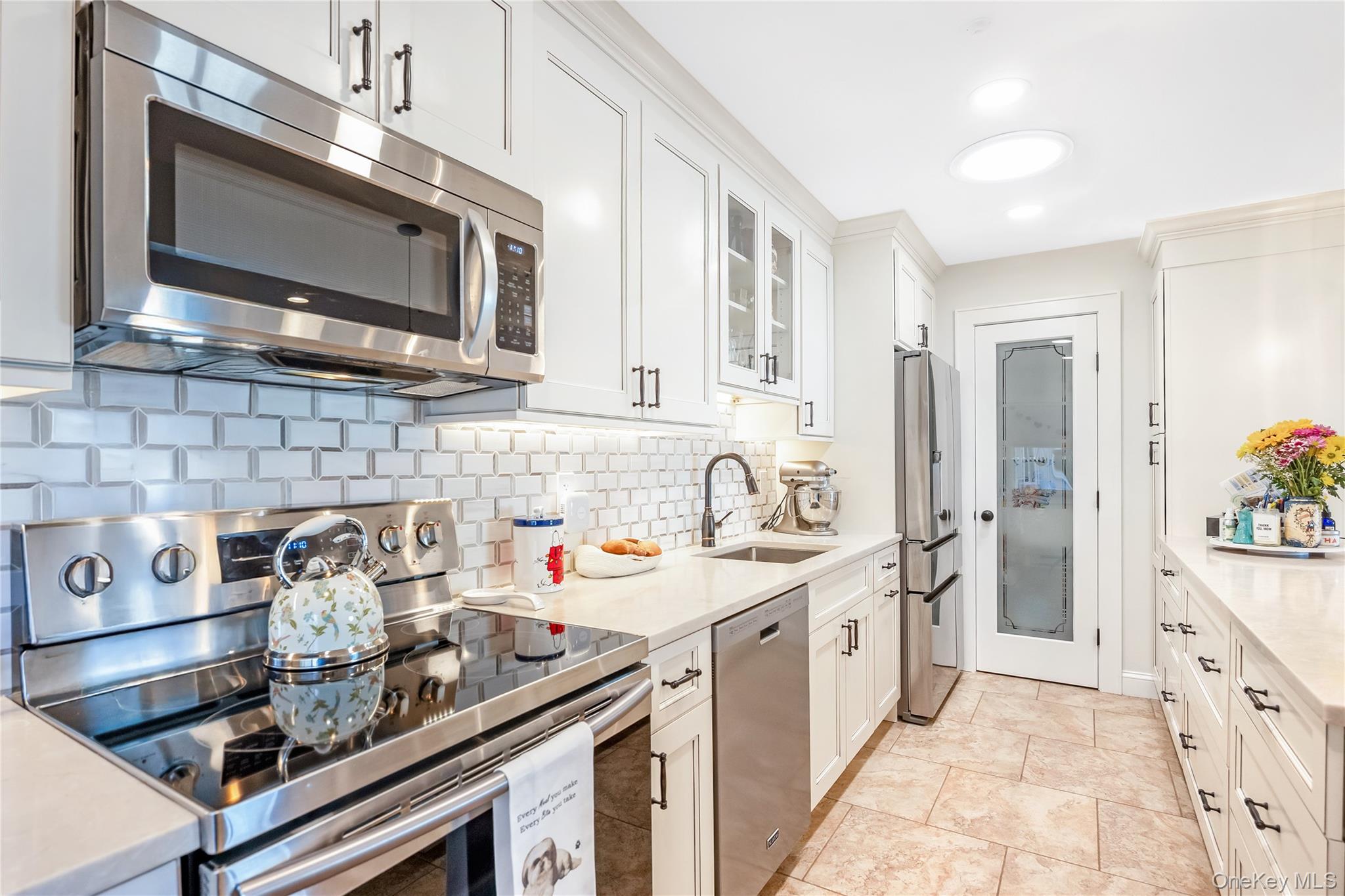 Homes for sale in Smithtown, NY | 203 Cabot Ct S, Smithtown, NY 11780 | MLS# 955663