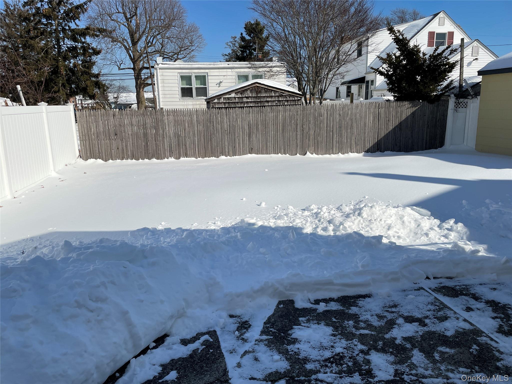 Homes for sale in Babylon, NY | 20 Wyona Ave, Babylon, NY 11757 | MLS# 955697