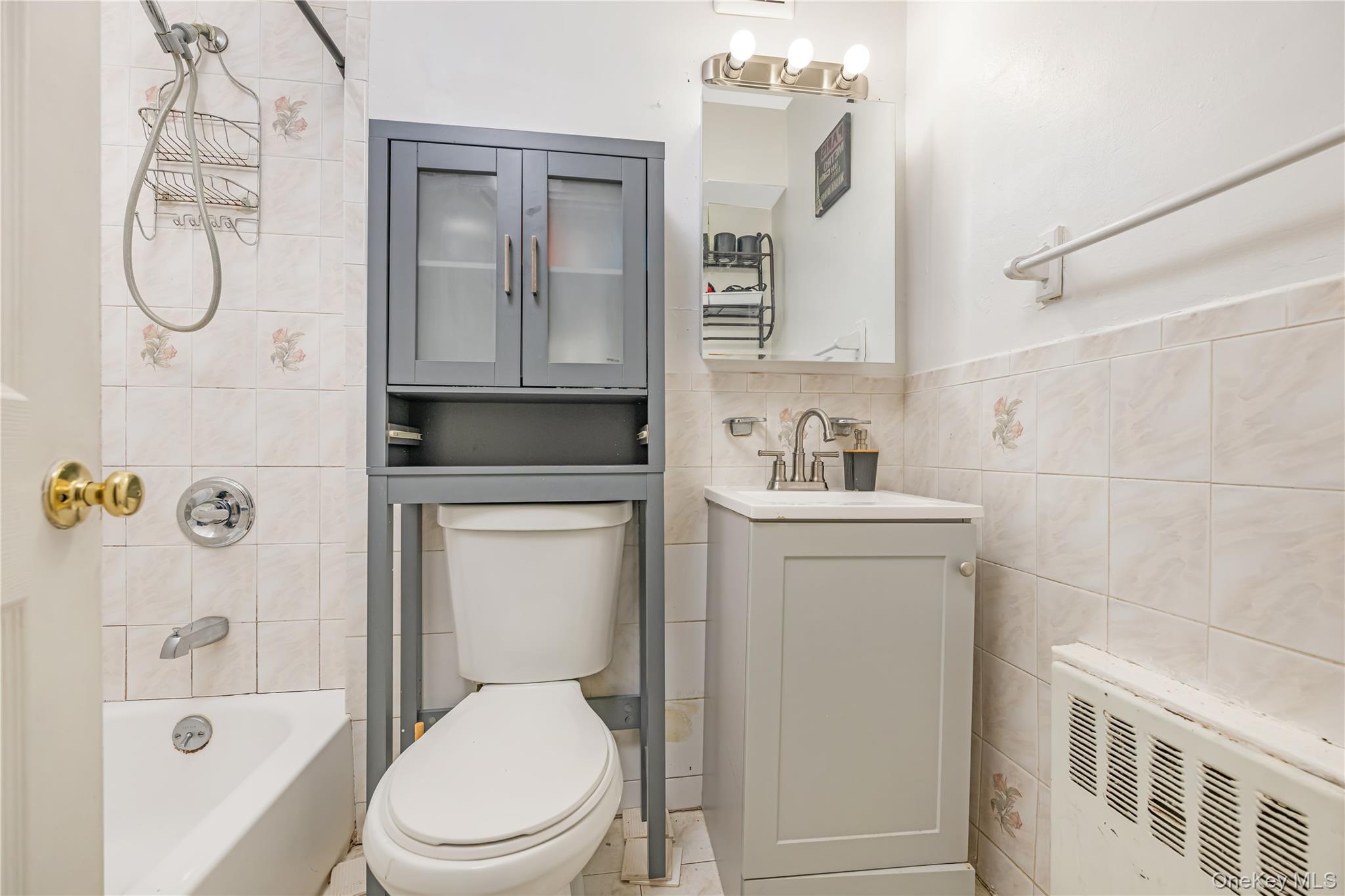 Homes for sale in New York, NY | 1331 E 86Th St, New York, NY 11236 | MLS# 955983