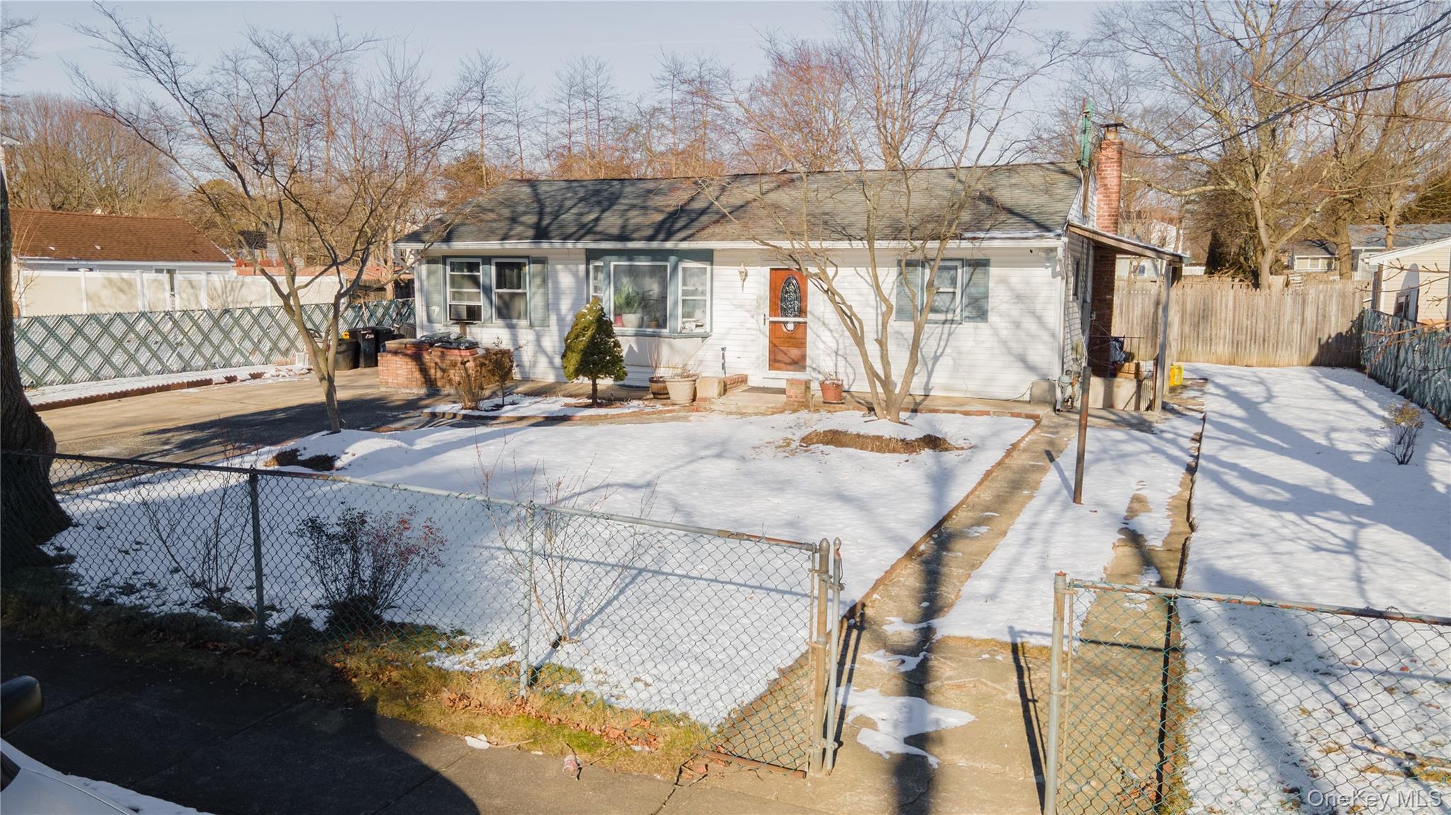 Homes for sale in Islip, NY | 9 Patton St, Islip, NY 11717 | MLS# 955984