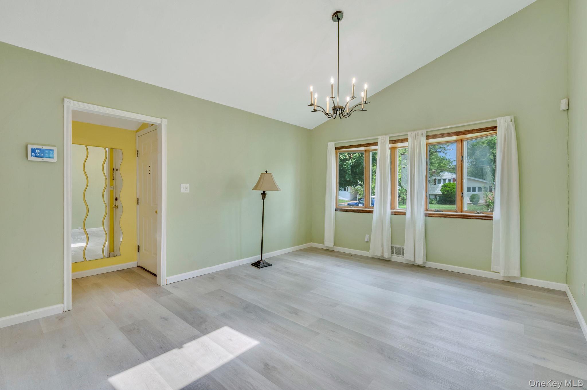 Homes for sale in Islip, NY | 10 Laurie Rd, Islip, NY 11717 | MLS# 956046