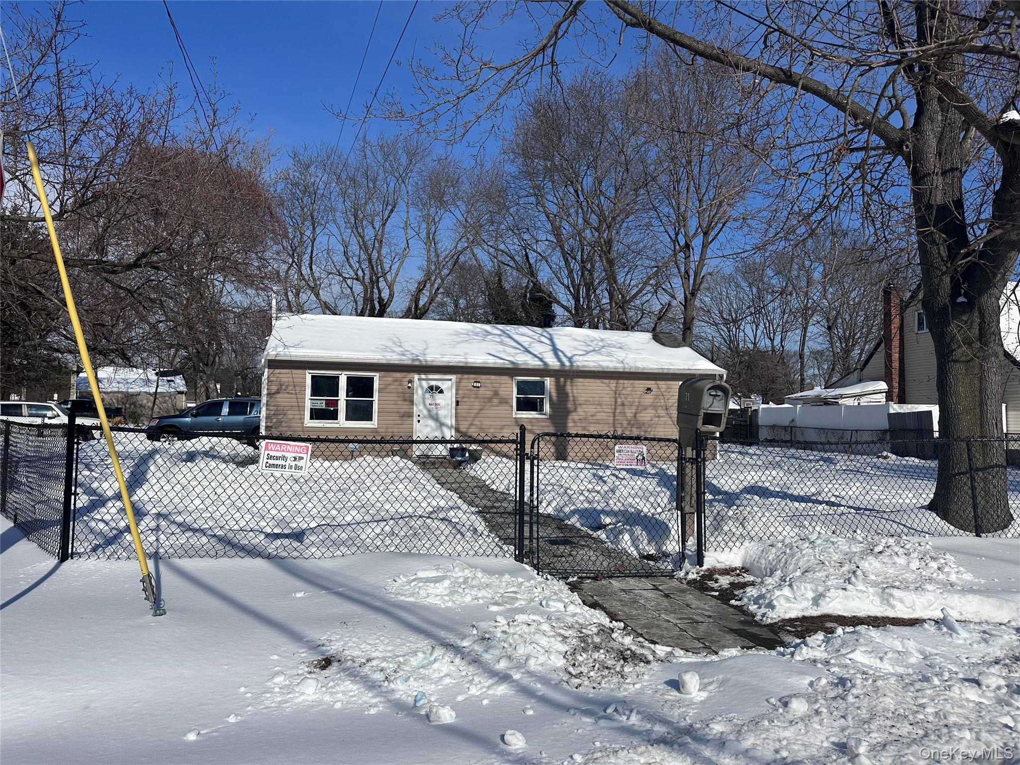 Homes for sale in Islip, NY | 71 Macarthur Ave, Islip, NY 11717 | MLS# 956148