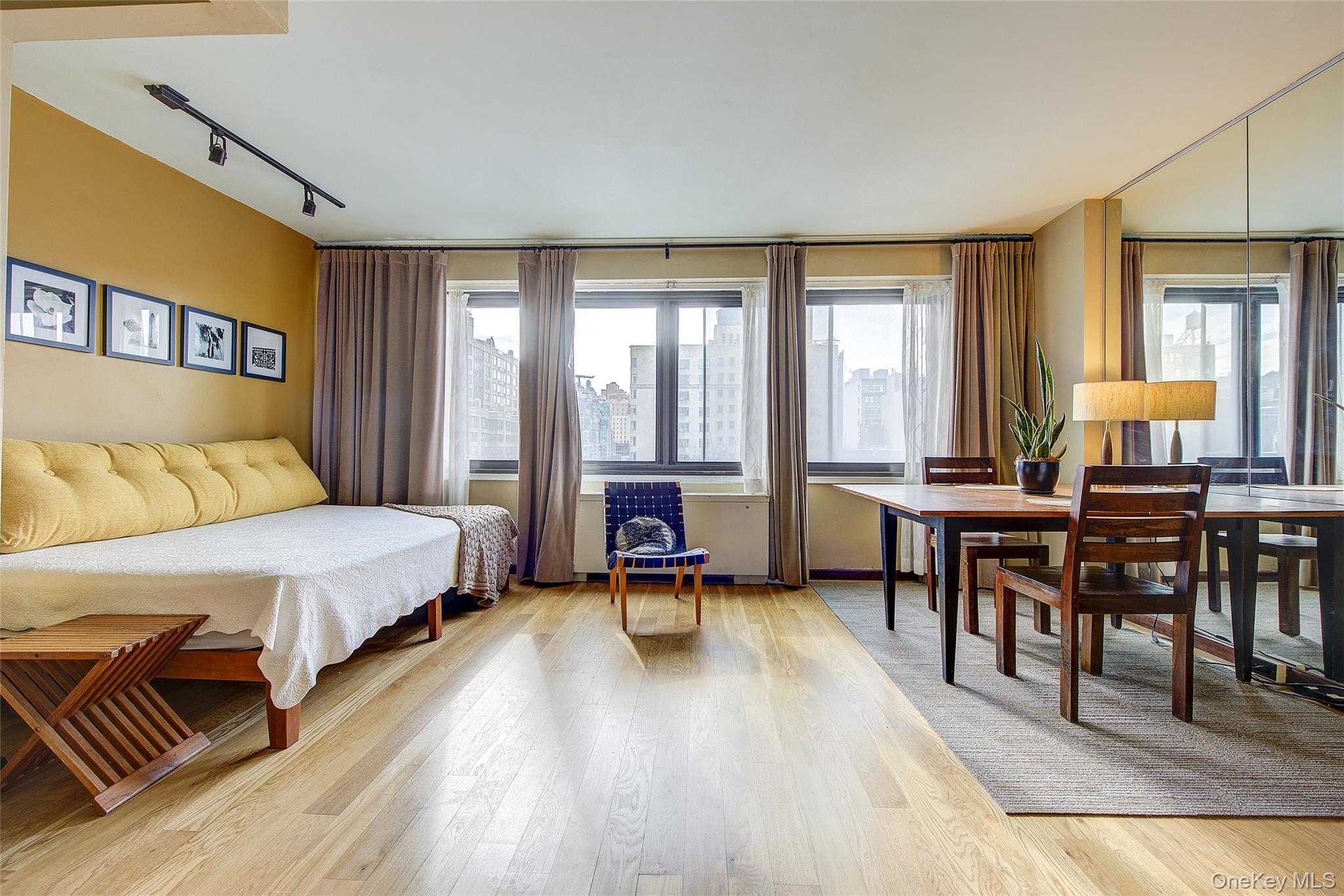 Homes for sale in New York, NY | 201 W 21st St #9G, New York, NY 10011 | MLS# 956243