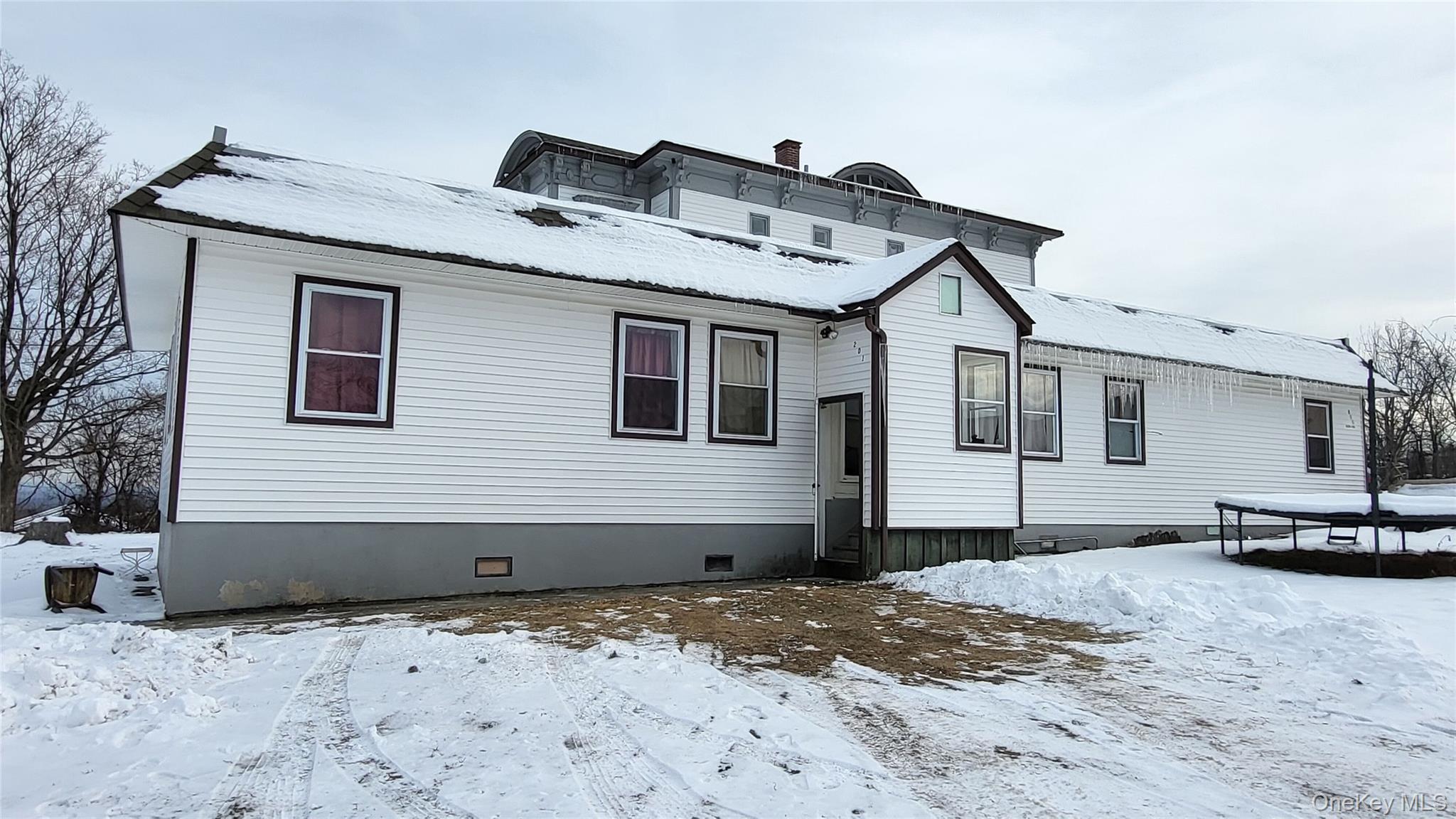 Homes for sale in Marlboro, NY | 1 Mills Pl, Marlboro, NY 12547 | MLS# 956337