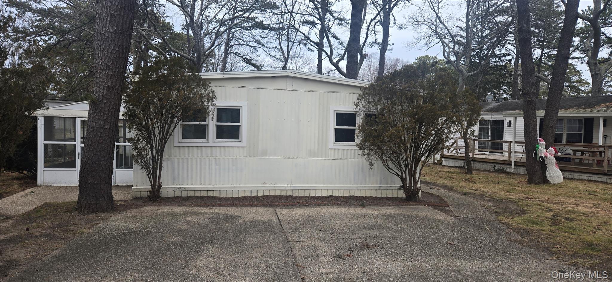 Homes for sale in Riverhead, NY | 525 Riverleigh Ave Unit 116, Riverhead, NY 11901 | MLS# 956516