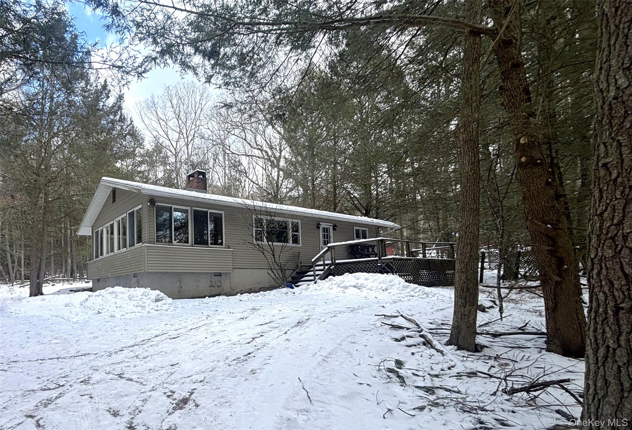 Homes for sale in Highland, NY | 76 Park Ln, Highland, NY 12792 | MLS# 956608