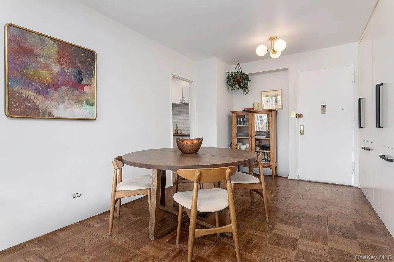 Homes for sale in New York, NY | 345 E 69th St #16B, New York, NY 10021 | MLS# 956891