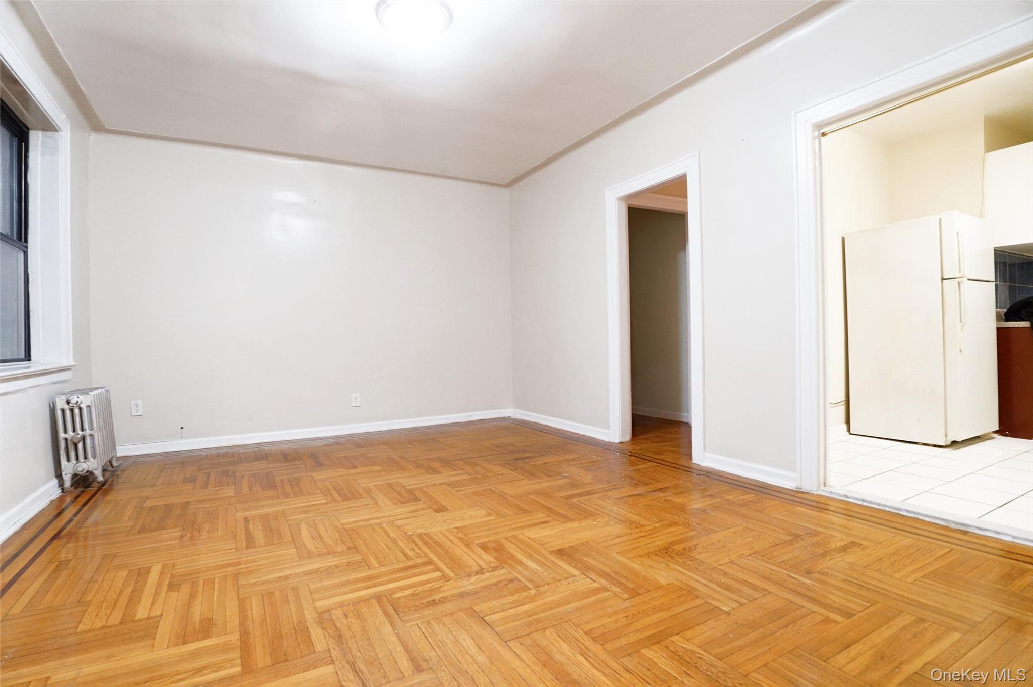 4th image of 61-40 Saunders St #A12, Rego Park, NY 11374 | MLS# 958047