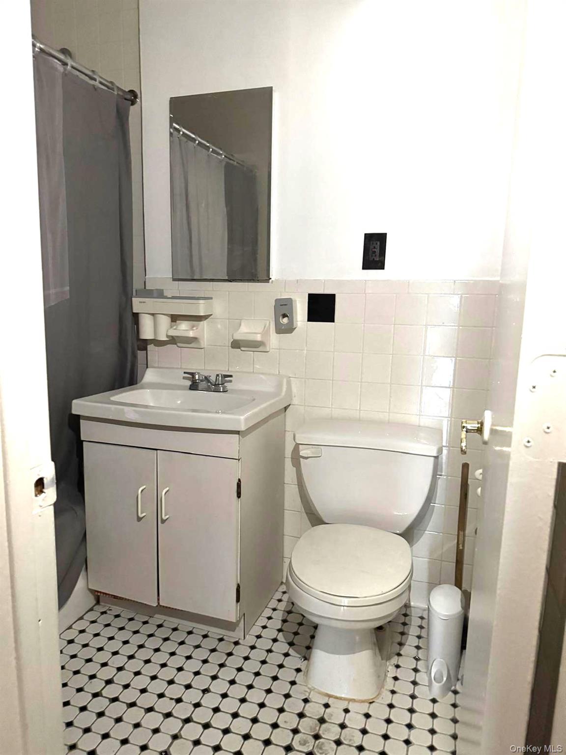9th image of 2440 Amsterdam Ave #1H, New York, NY 10033 | MLS# 958573