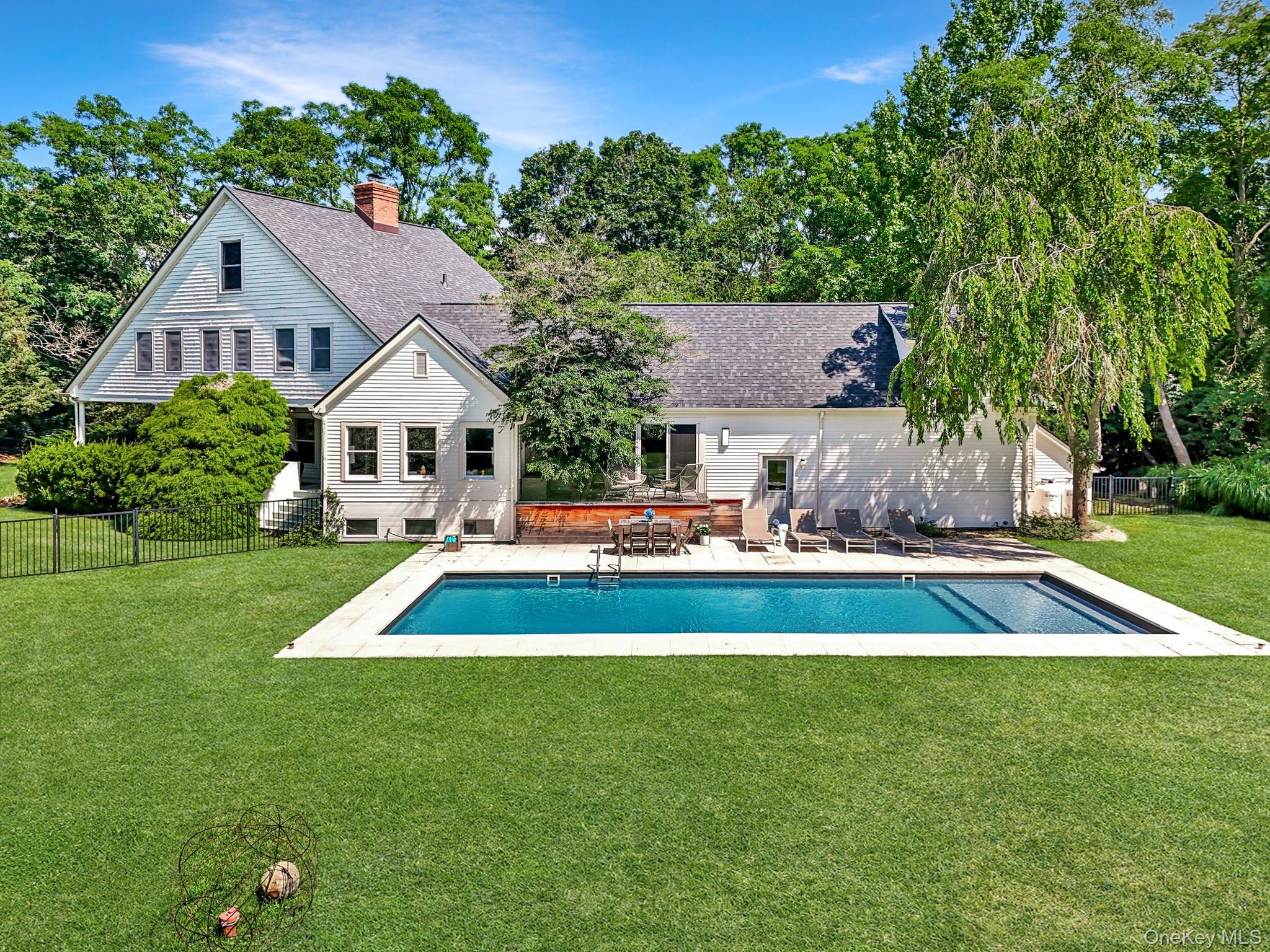 1st image of 17 Oak Meadow Ln, Brookhaven, NY 11713 | MLS# 958721