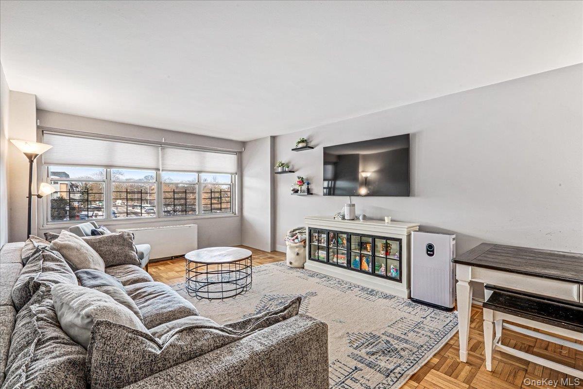 Homes for sale in New York, NY | 17-85 215Th St #1P, New York, NY 11360 | MLS# 959741