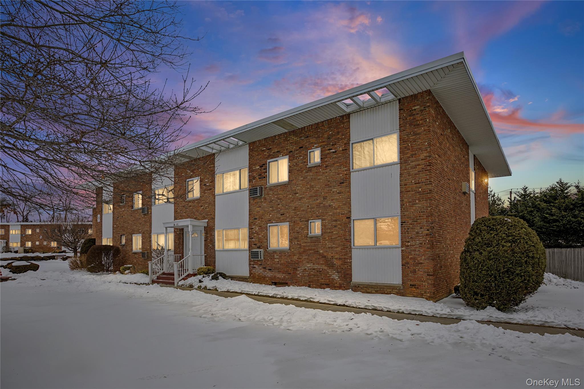 Homes for sale in Smithtown, NY | 355 Route 111 #23, Smithtown, NY 11787 | MLS# 960481