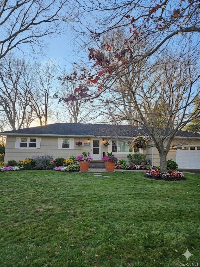 1st image of 290 Gull Pond Ln, Southold, NY 11944 | MLS# 960613