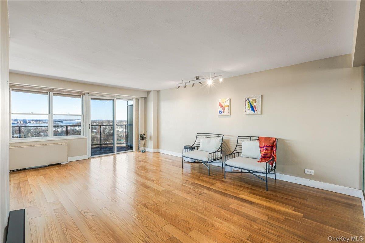 Homes for sale in New York, NY | 17-85 215Th St #12S, New York, NY 11360 | MLS# 960835