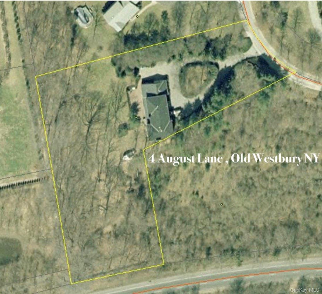 Homes for sale in North Hempstead, NY | 4 August Ln, North Hempstead, NY 11568 | MLS# 961318