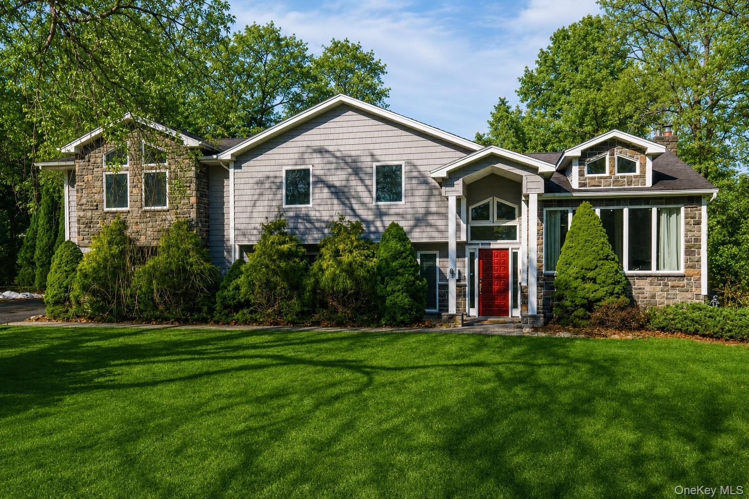2nd image of 87 Soundview Dr, Port Jefferson, NY 11777 | MLS# 962515