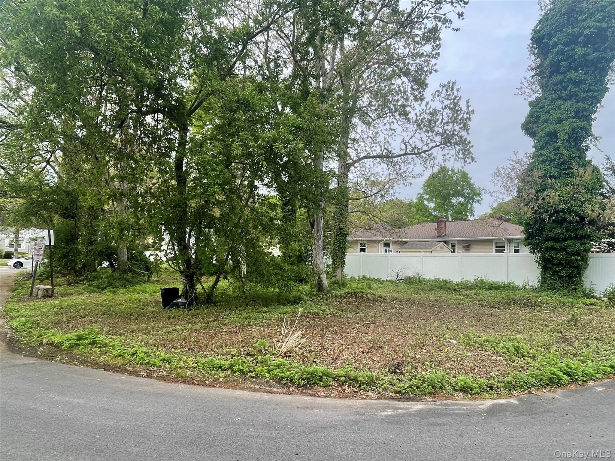 Homes for sale in Islip, NY | 0 Johnson Ave, Islip, NY 11779 | MLS# 964666