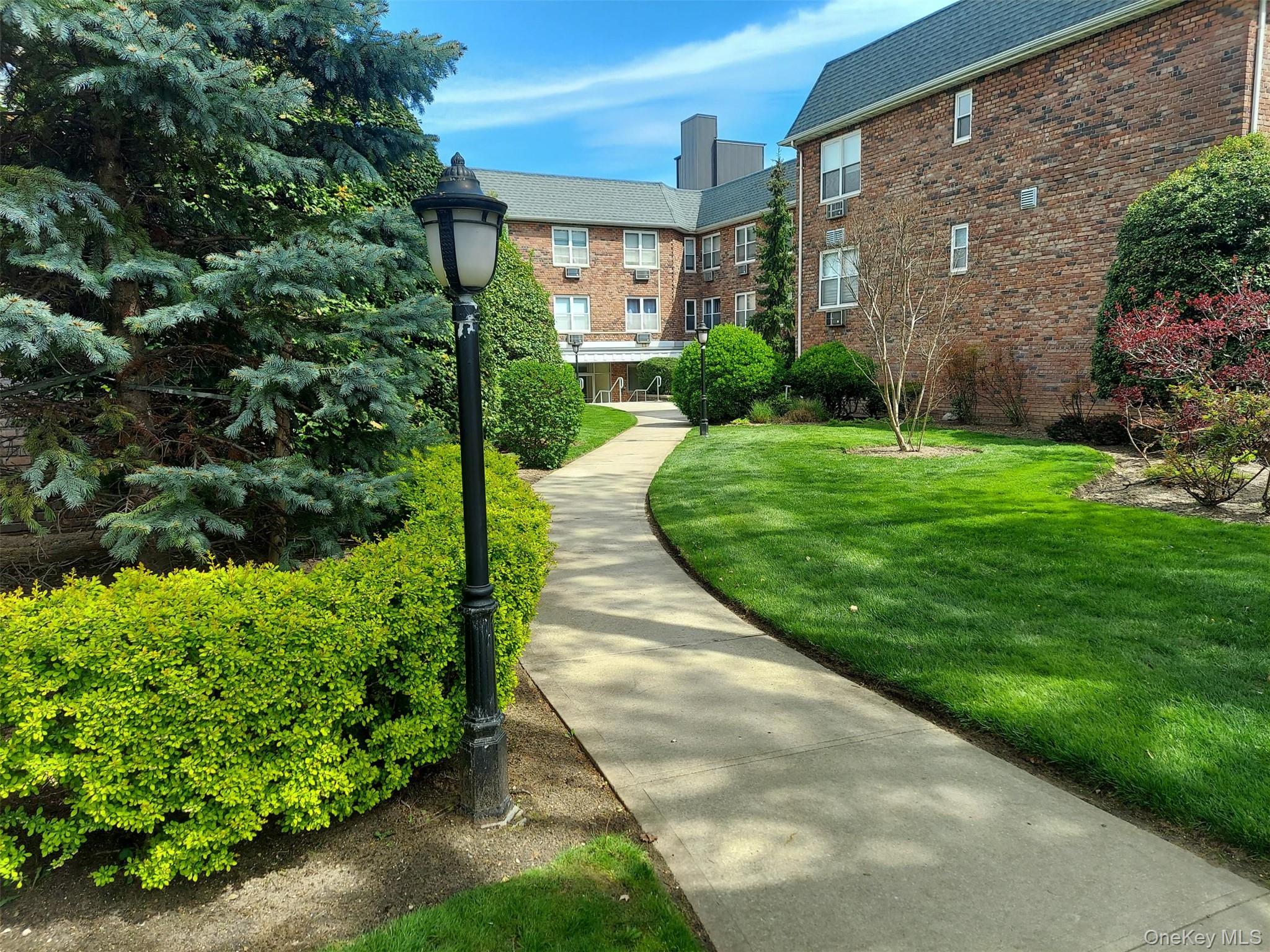 Homes for sale in Hempstead, NY | 30 Daley Pl #136, Hempstead, NY 11563 | MLS# 966508