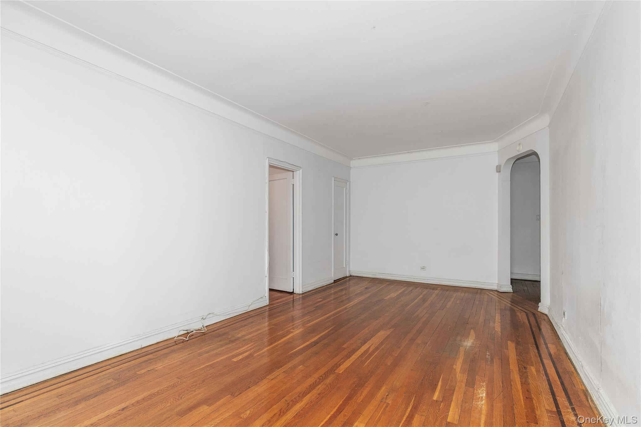 4th image of 83-06 Vietor Ave, New York, NY 11373