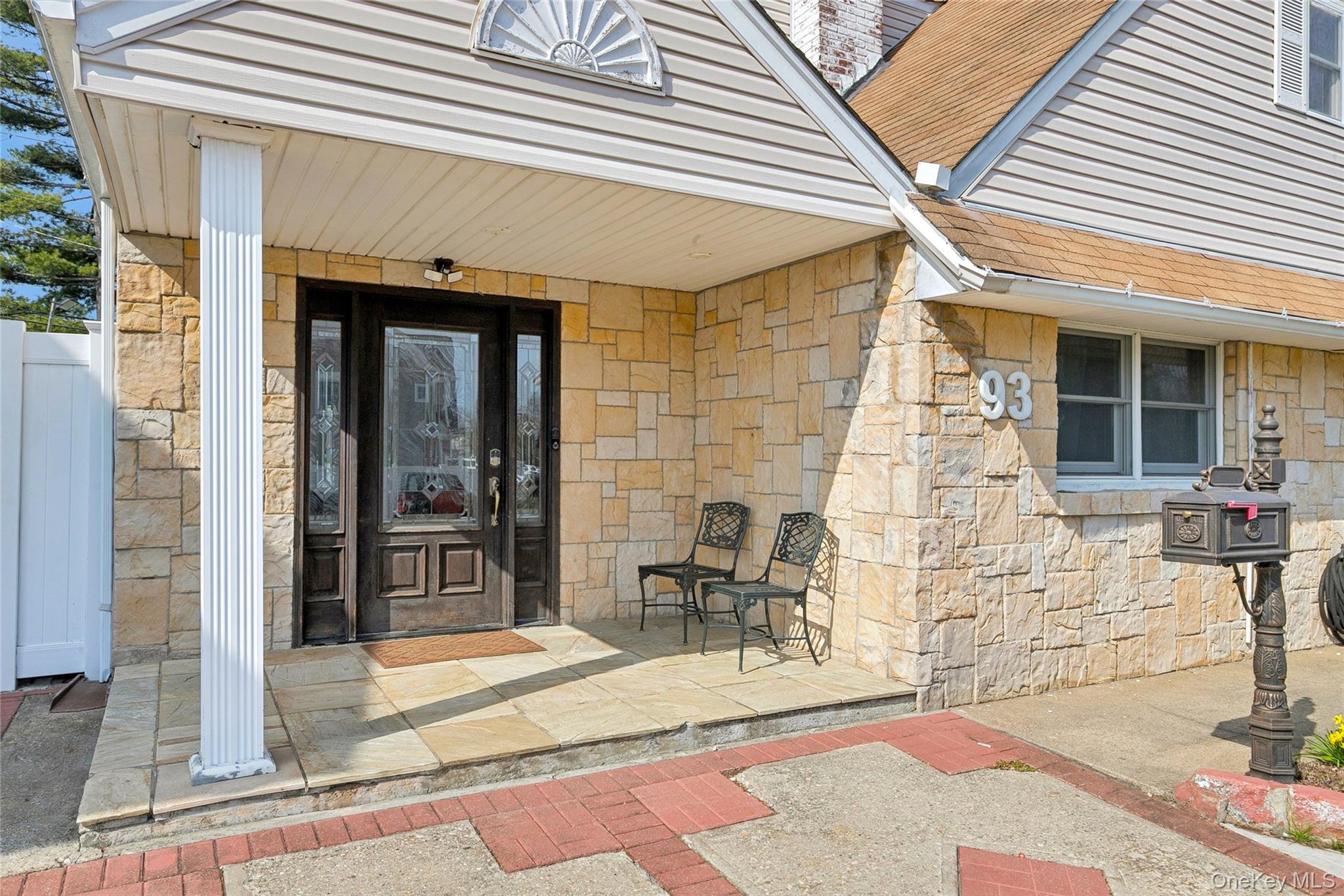 5th image of 93 Hearth Ln, Hempstead, NY 11590 | MLS# 969233