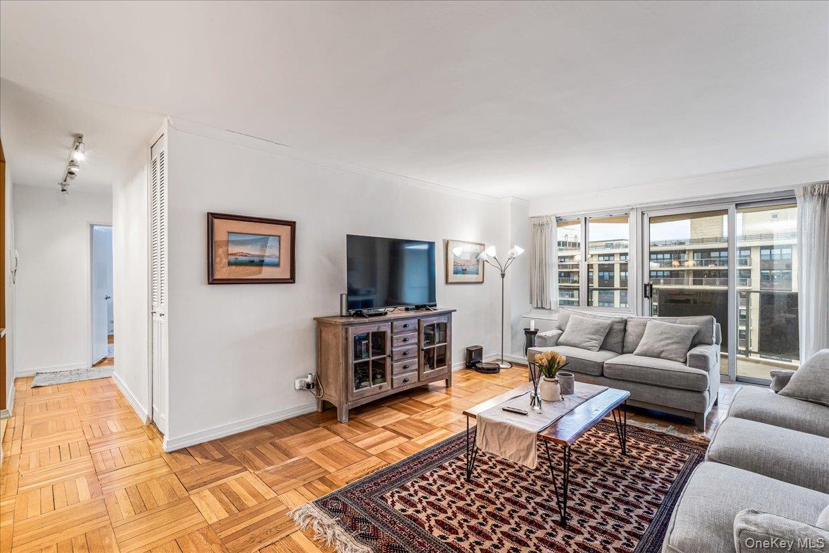 5th image of 17-85 215Th St #16H, Bayside, NY 11360 | MLS# 971539