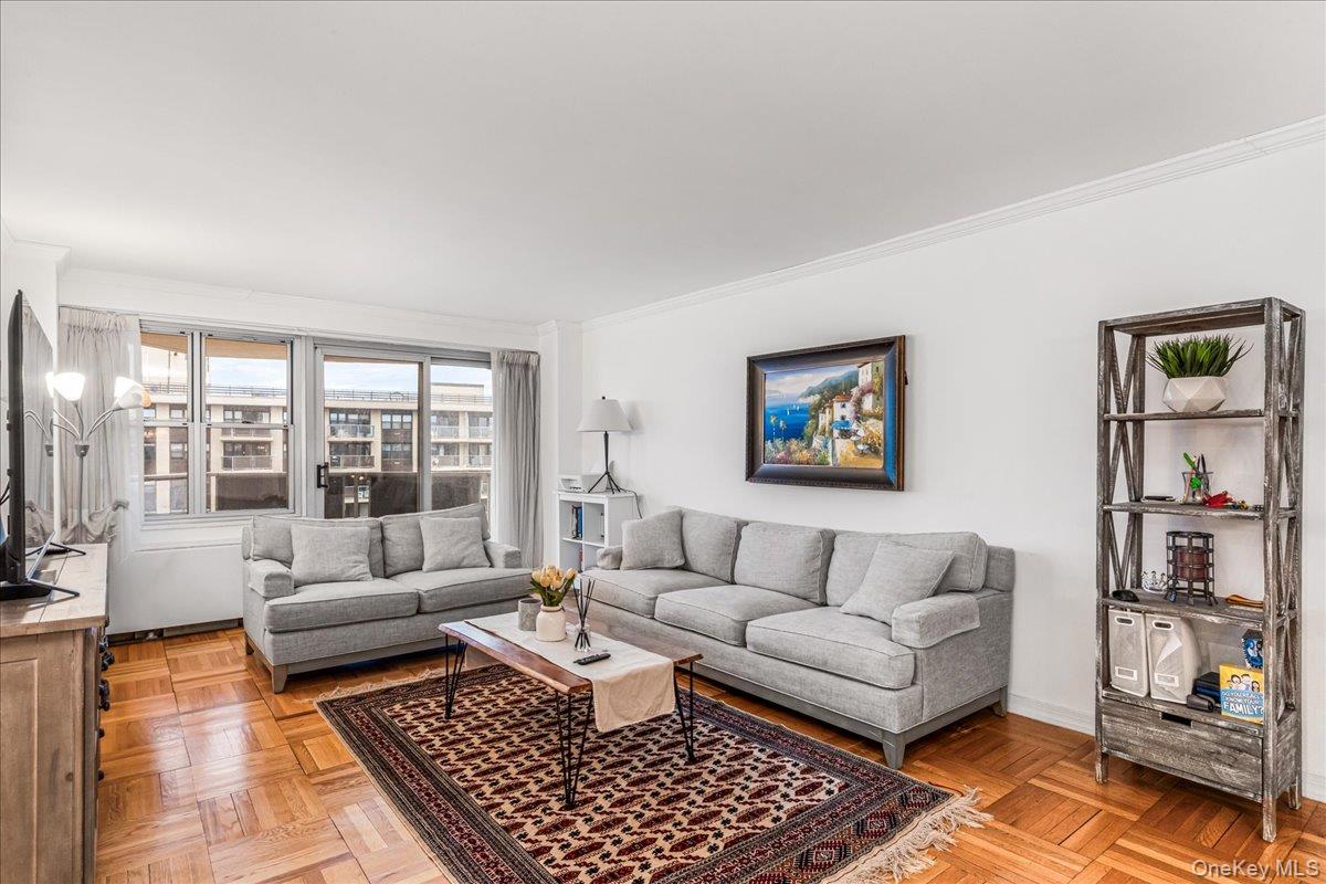 4th image of 17-85 215Th St #16H, Bayside, NY 11360 | MLS# 971539