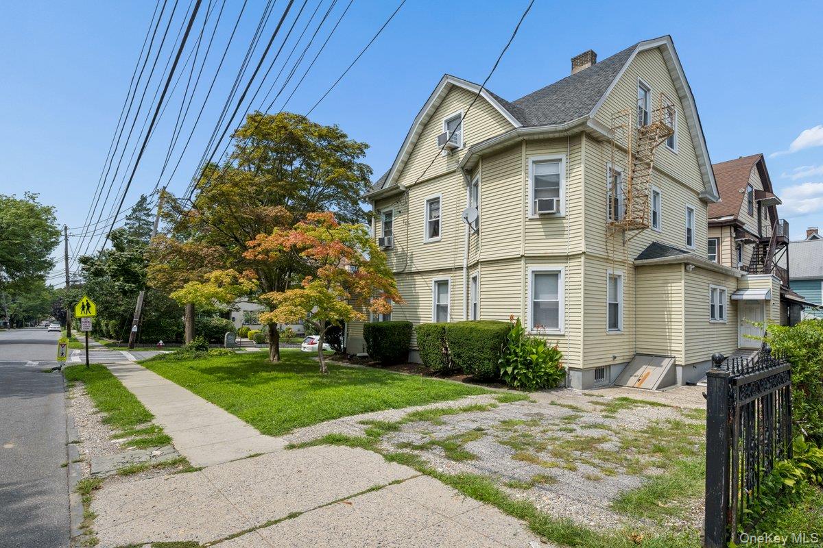 4th image of 3 Fletcher Ave, Mount Vernon, NY 10552 | MLS# 978177
