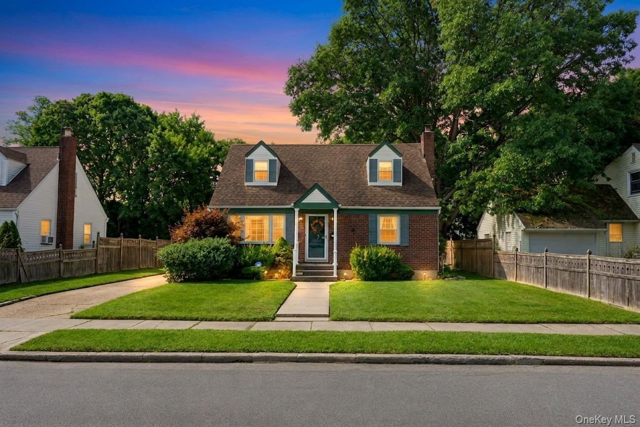 2nd image of 44 Maple Dr, Babylon, NY 11701 | MLS# 978336