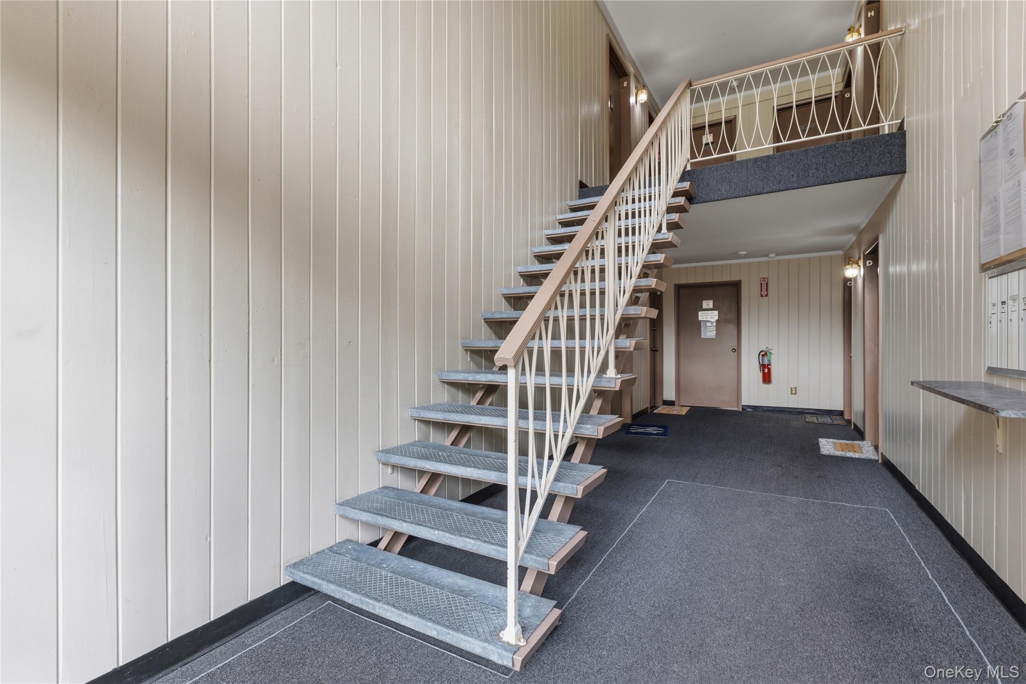2nd image of 2 Woods End Cir #E, Peekskill, NY 10566 | MLS# 980007