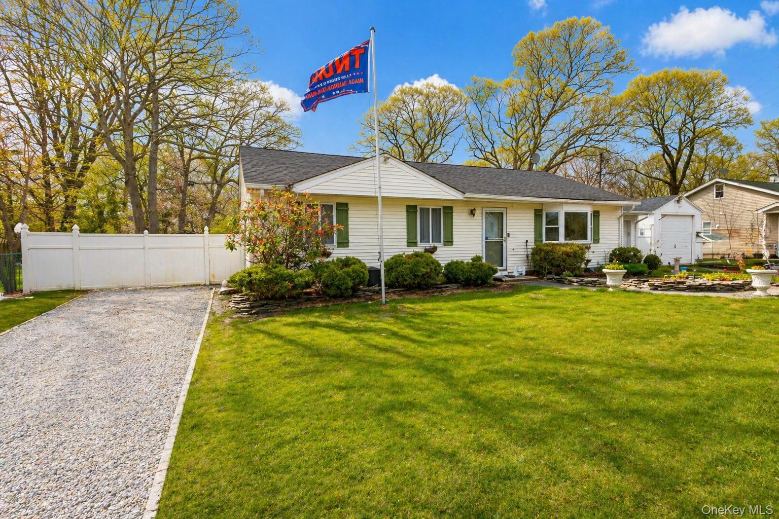 4th image of 11 Seaford Rd, Mastic Beach, NY 11951 | MLS# 980986