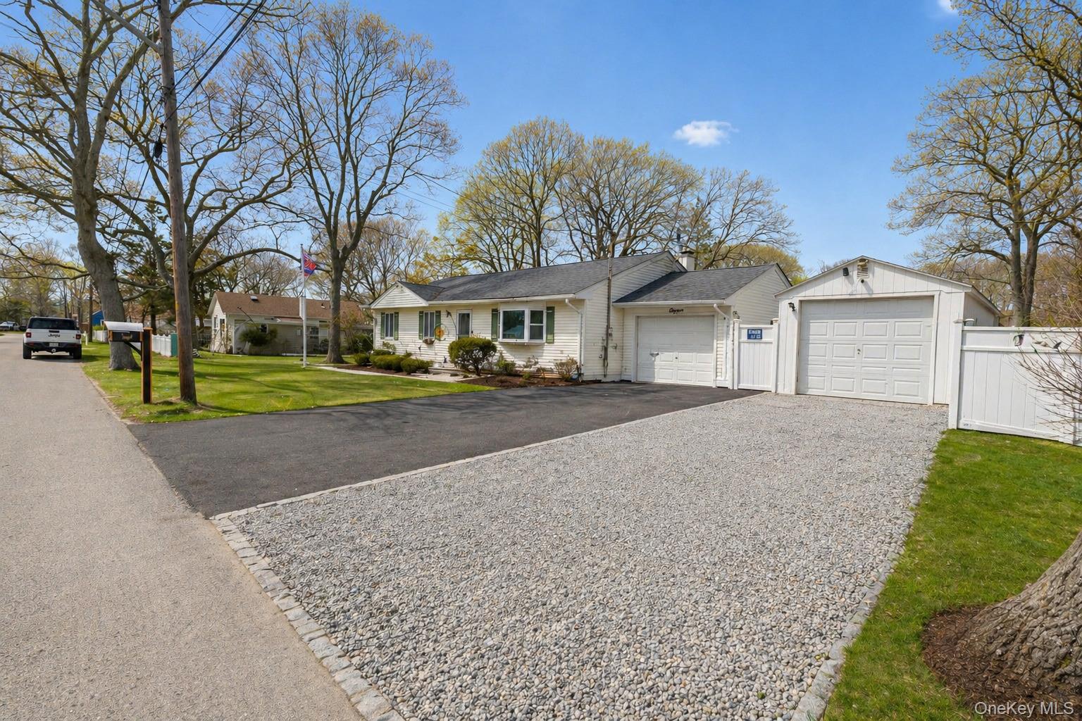 Homes for sale in Brookhaven, NY | 11 Seaford Rd, Brookhaven, NY 11951 | MLS# 980986