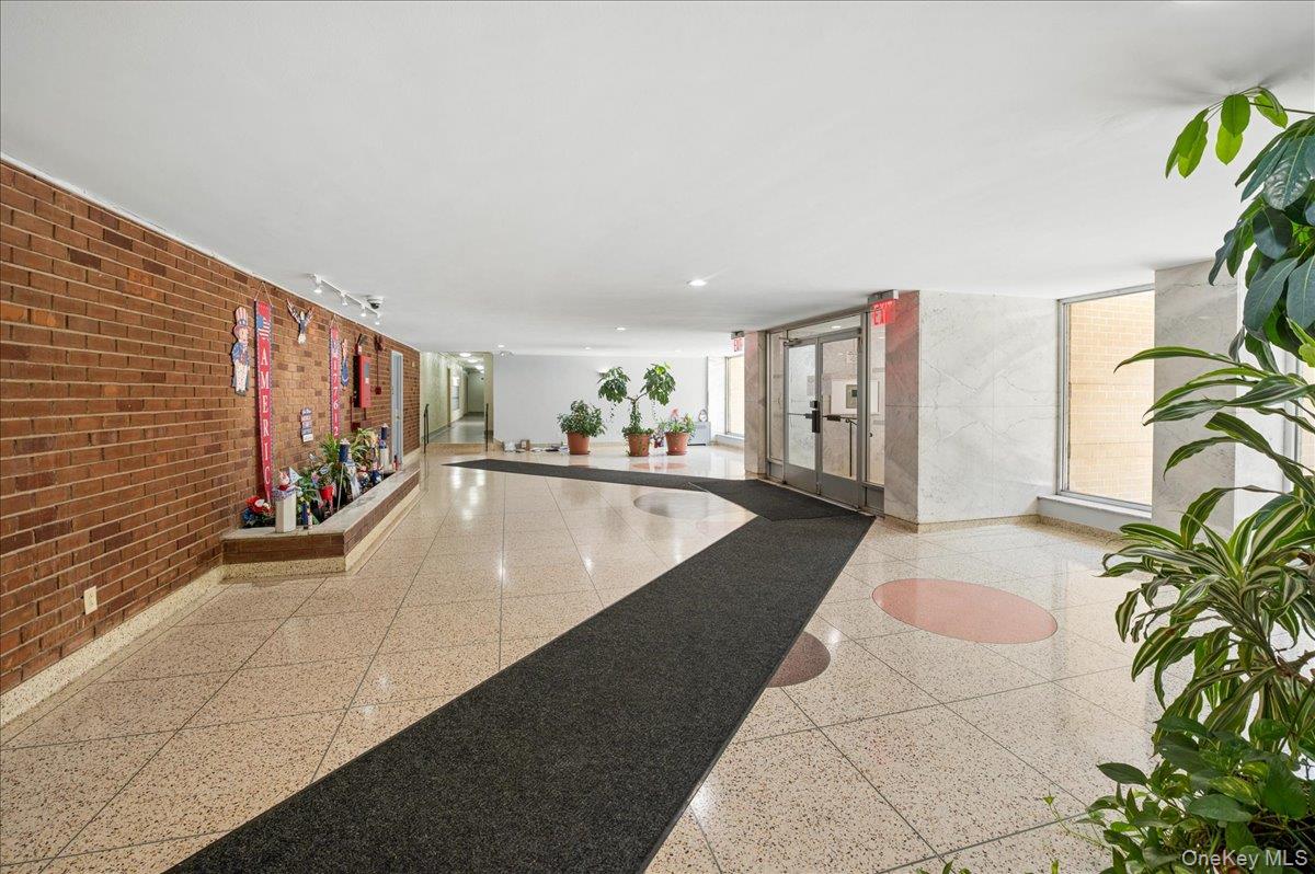 2nd image of 2 Sadore Ln #6M, Yonkers, NY 10710 | MLS# 981323
