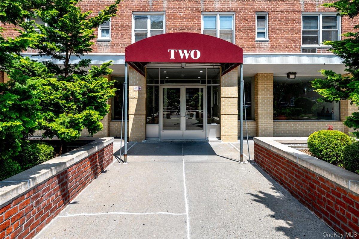 1st image of 2 Sadore Ln #6M, Yonkers, NY 10710 | MLS# 981323