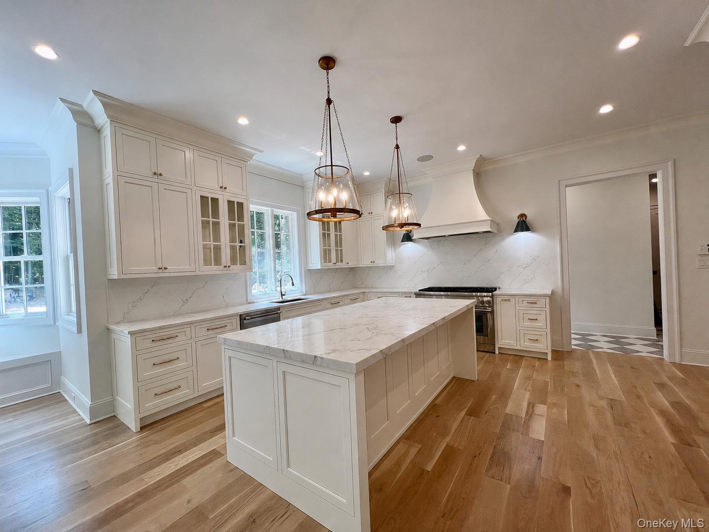 2nd image of 3 Seaforth Ln, Huntington, NY 11743 | MLS# 981869