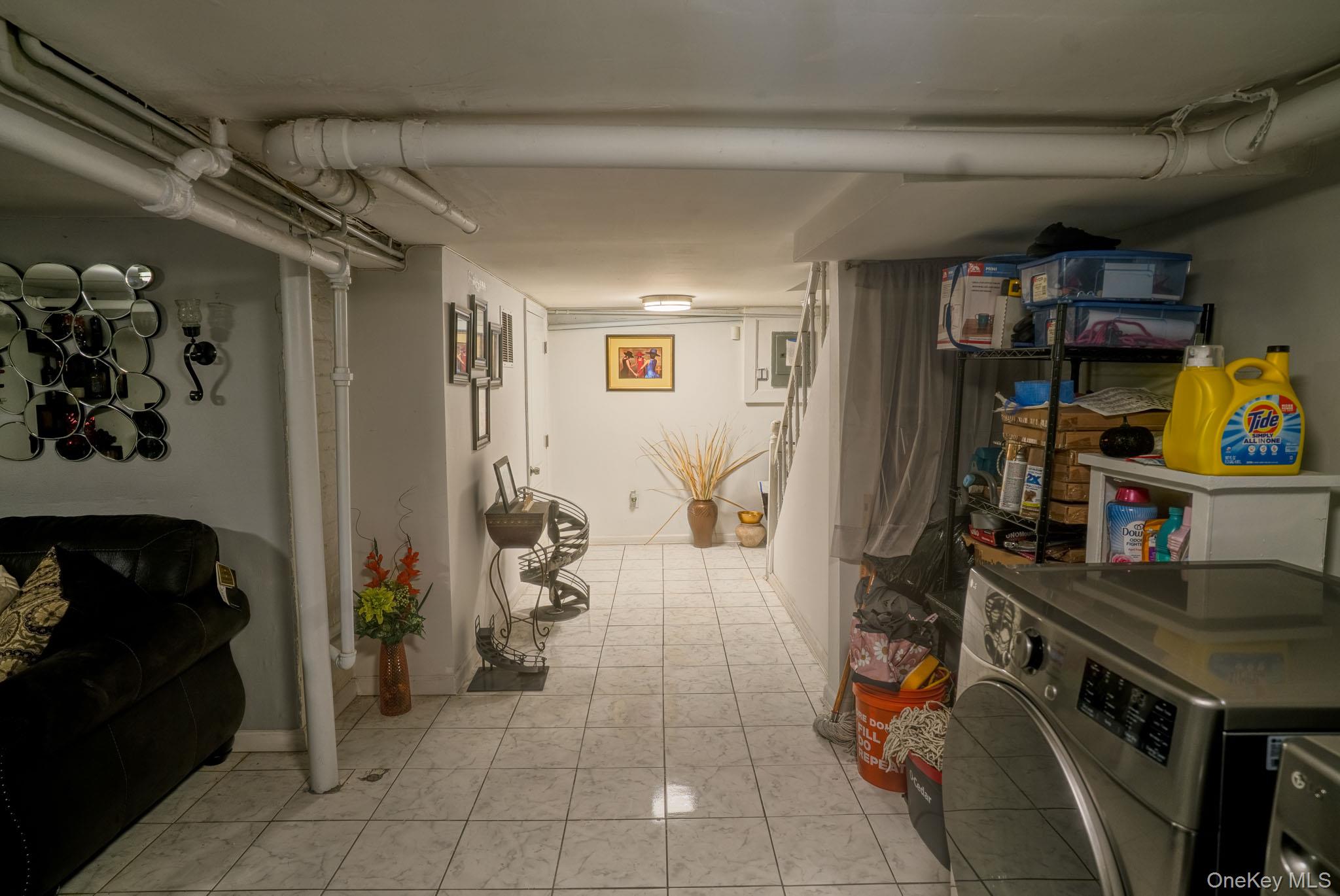 33rd image of 8 Frazier St, Hempstead, NY 11550 | MLS# 982397