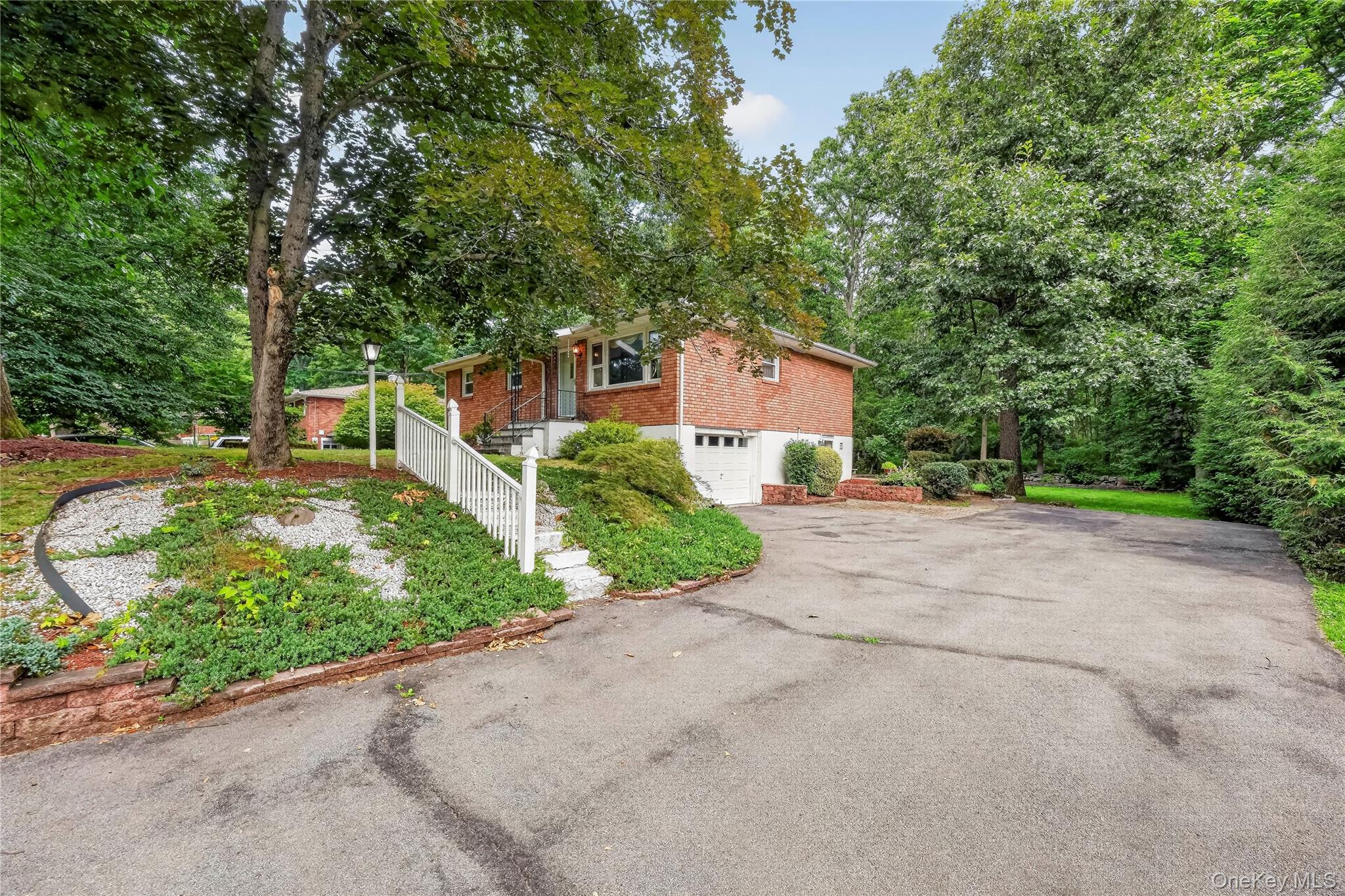 5th image of 9 Archery Rd, Newburgh (town), NY 12550 | MLS# 983402
