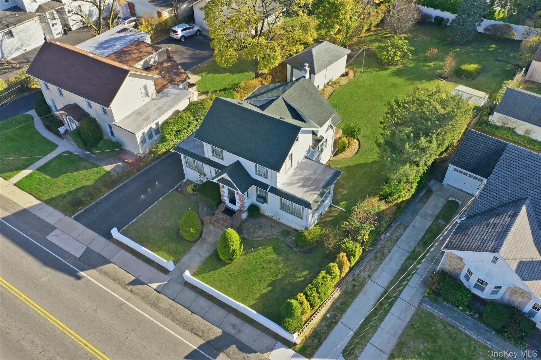 3rd image of 333 Ocean Ave, East Rockaway, NY 11518 | MLS# 985304