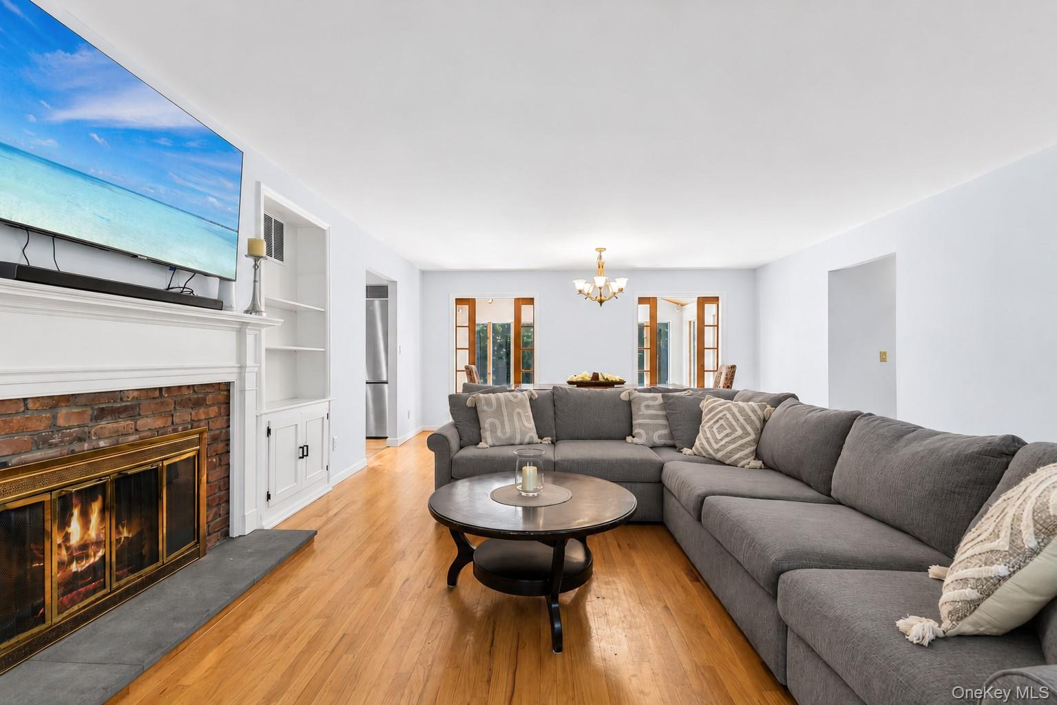3rd image of 11 White Birch Trl, Southampton, NY 11942 | MLS# 989050
